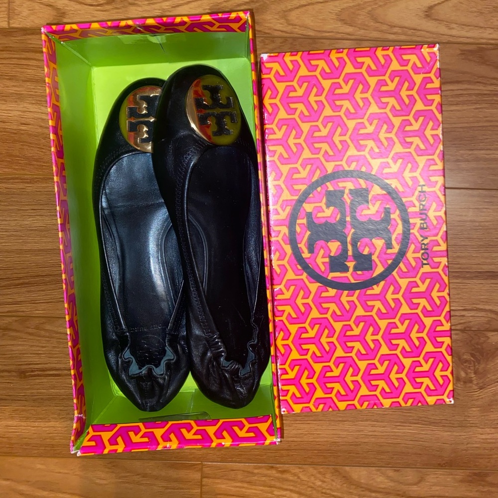 Tory Burch flats black with gold hardware